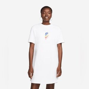 Nike DNA White Shirt Dress Size M Multicolor Swoosh Logo